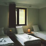 度假村 Zloty Potok Resort Oferta Lato 2026 Domki Nad Jeziorem Zlotnickim Prywatna Plaza Camping Pokoje Tuz Przy Lesie Oraz Restauracja 佐洛季波季克