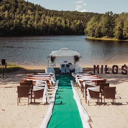 Resort Lato 2026 Nad Jeziorem Zlotnickim Prywatna Plaza Tuz Przy Lesie Oraz Restauracja Zloty Potok (Luban)