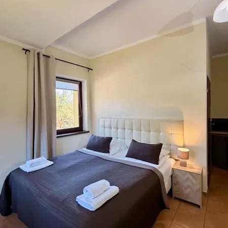 Resort Lato 2026 Nad Jeziorem Zlotnickim Prywatna Plaza Tuz Przy Lesie Oraz Restauracja Zloty Potok (Luban)