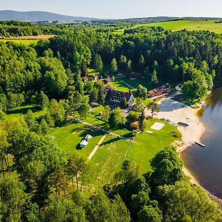 Resort Lato 2026 Nad Jeziorem Zlotnickim Prywatna Plaza Tuz Przy Lesie Oraz Restauracja