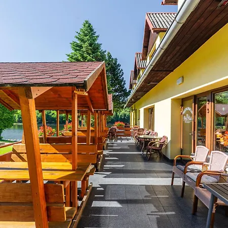 Lato 2026 Nad Jeziorem Zlotnickim Prywatna Plaza Tuz Przy Lesie Oraz Restauracja Resort